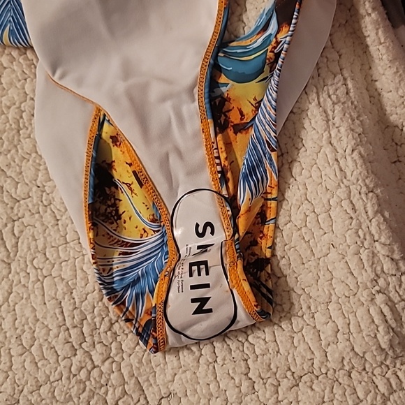 Tropical Ring Linked Halter One Piece Swimsuit - Picture 10 of 10